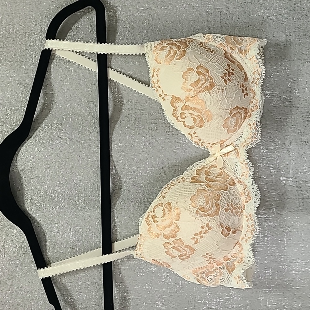 Jezebel Lace Bra 34B Floral cannoli‎ cream with sandpoint - Picture 13 of 14